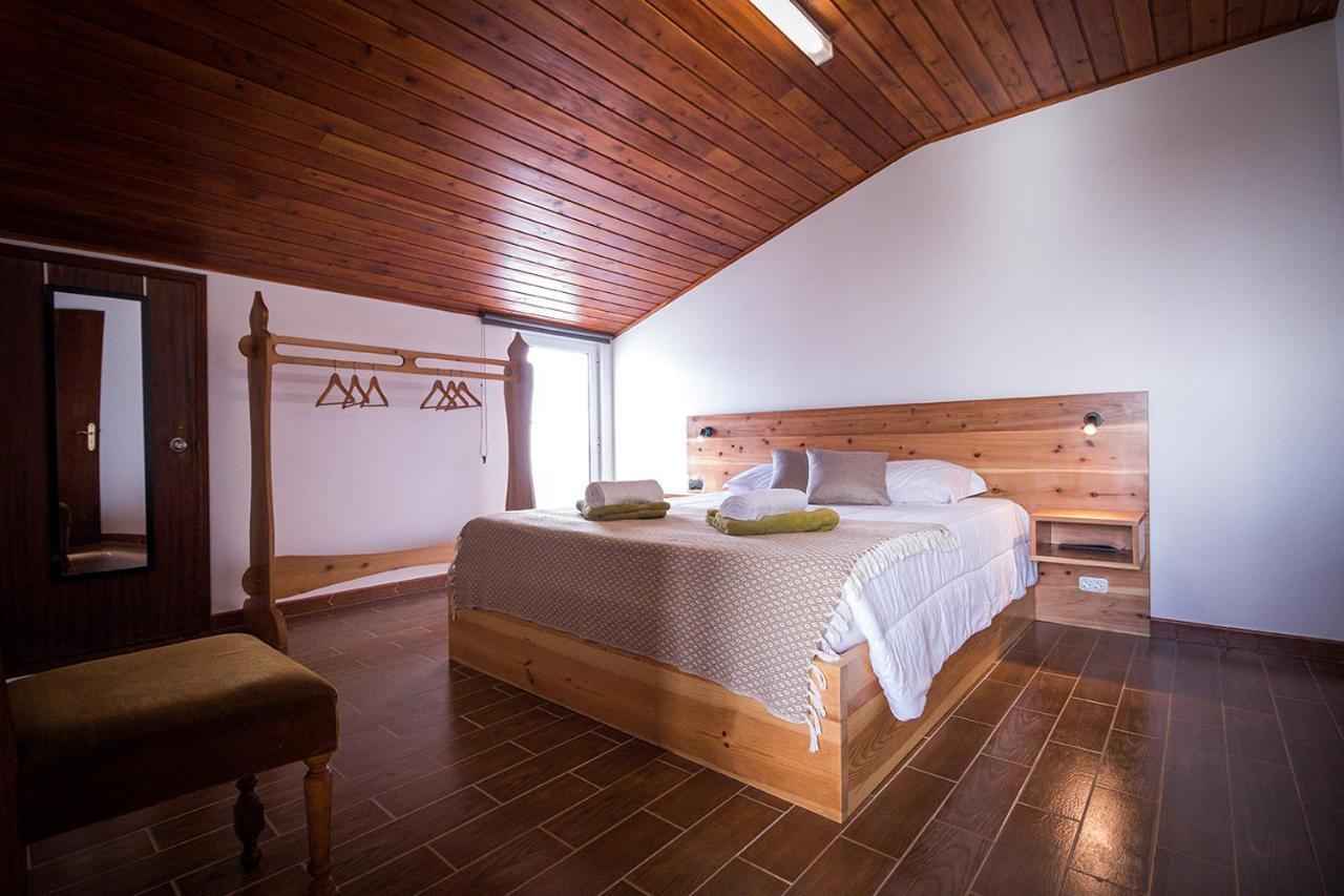 Ponta Delgada Guest House 2 Arrifes Exterior photo